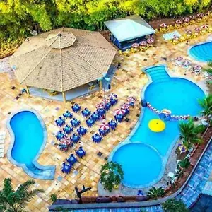 Apartamento Golden Dolphin Express - 905, Caldas Novas